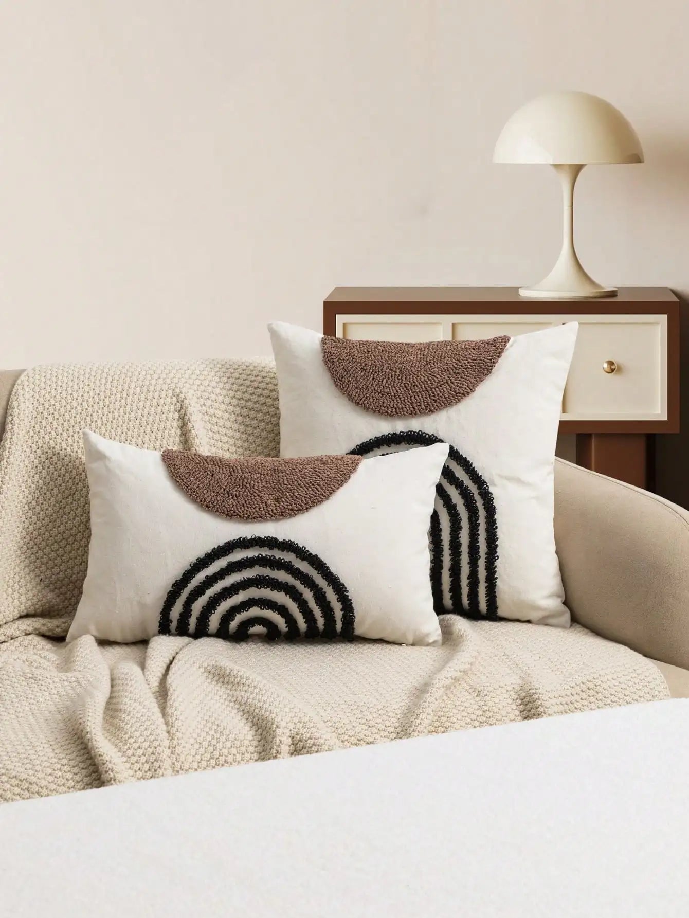 Jacquard Semicircular Pillow Cover